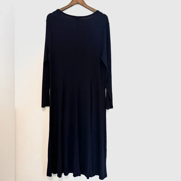 UNIVERSAL STANDARD Form Rib Portrait Midi Dress - Picture 5 of 7